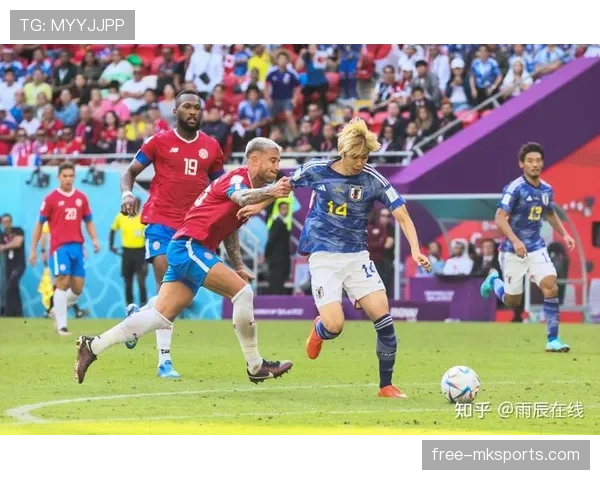 欧洲杯预选赛激战正酣，强队稳扎稳打，出线形势仍存悬念